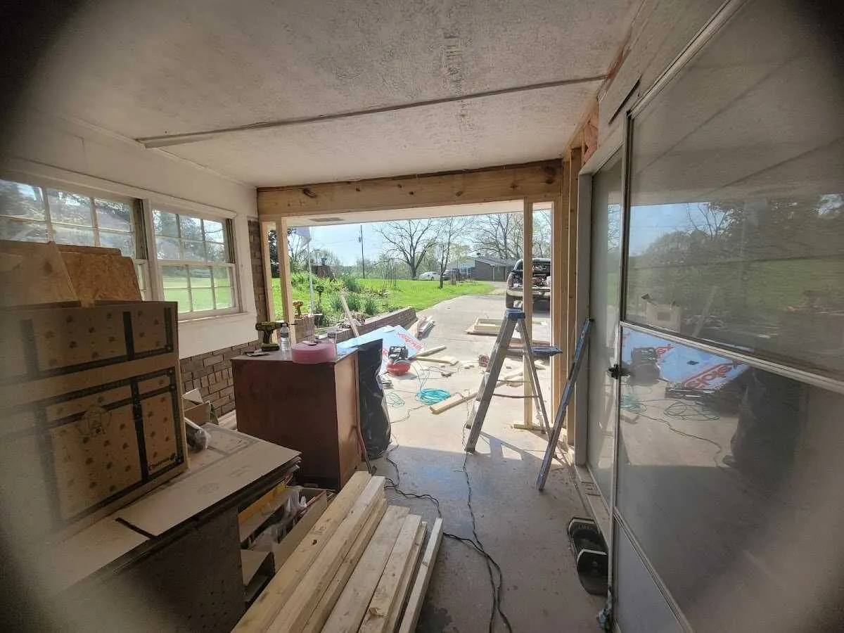 Air movers and dehumidifier for Drying & Dehumidification in Milan